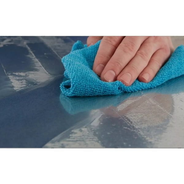 Spray indepartare adeziv 200ml, tesa® Adhesive Remover 60042, îndepărteaza urme și reziduuri de adezivi, benzi adezive, lipici și etichete