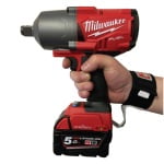 MW4932472107_Coarda de mana pentru fixarea sigura si confortabila a sculelor Milwaukee 4932472107, 2.2 kg, alb-negru, 292 mm_1