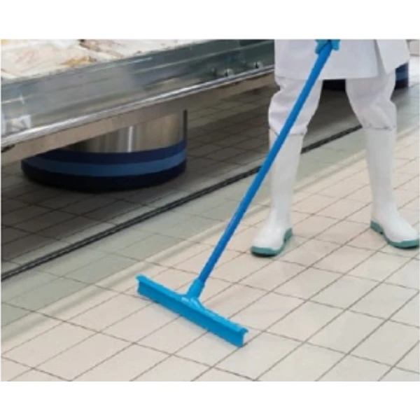 Coada / Maner  150 cm, galbena, pentru matura, perii si racleta IGEAX, din plastic si fibra de sticla, rezistenta la 100 °C, autoclavare 121 °C, pentru industria alimentara, certificata HACCP, FDA