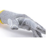CG1CHSL_Manusi de protectie anti-taiere nivel D, rezistenta la temperatura 250°C pentru 15 secunde, EUROCUT STRONG 100, gri, palma intarita cu piele, rezistenta la uzura_aplicatie2