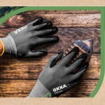 MJ152700_Manusi de protectie anti-taiere, nivel C, OXXA® E-Mission Cut C 52-700, din fibre reciclate, imersate in spuma de nitril, aderenta in medii uscate, ude, uleioase, touchscreen_aplicatie