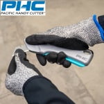 PHC-E13302-9_Cutter cu lama din otel-carbon, autoretractabila, VICTA smart-retract safety knife, maner metalic si lama inteligenta ce se retrage imediat ce lama pierde contactul cu materialul de taiat_6