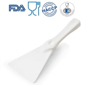 Spaclu alb din polipropilena pentru curatarea reziduurilor si crustelor fara a deteriora suprafetele in industria alimentara, latime 110 mm, rezistenta termica 80 °C, certificata HACCP, FDA