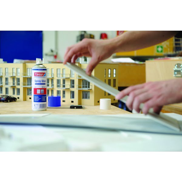 Spray adeziv permanent, 300 ml tesa® Spray Glue Permanent, pentru materiale cu greutate mică spre medie si suprafete mari si usor neregulate
