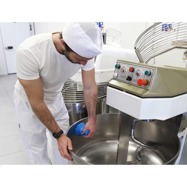 Perie rotunda cu maner ergonomic, IGEAX 1012, duritate mare, alba, pentru curatarea suprafetelor curbate neuniforme, industria alimentara, HACCP, FDA