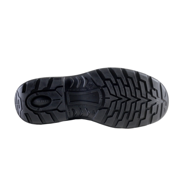 Bocanci Sirin Bastus S3 CI SRC with synthetic fur, abrasion resistance, PU 2D material, bellows type - doubled with spongy material, and lacing through perforations consolidated with metal eyelets.