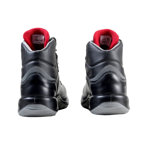 Bocanci Sirin Calimanu New S3 WR SRC cu Membrana impermeabila; asigura aerisirea piciorului, Material PU 2D, Tip burduf - dublata cu material spongios, Insiretare prin perforatii consolidate cu capse nemetalice