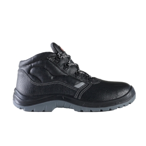 Bocanci Prime 545 S3 SRC  material rezistent la abraziune; asigură aerisirea piciorului PU 2D Insiretare prin perforatii consolidate cu capse metalice Da