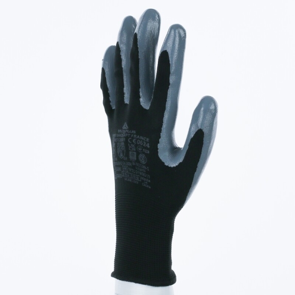 Mănușă tricotată cu strat protector - Poliester - Nitril neted - Calibru : 13, culori: Negru-Gri