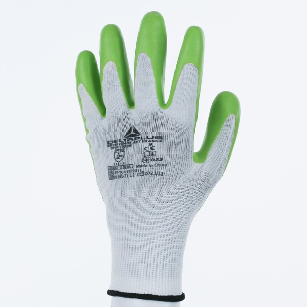 Mănușă tricotată cu strat protector - Poliester - Latex cu motiv ștanțat - Calibru : 15, culori: Alb-Verde