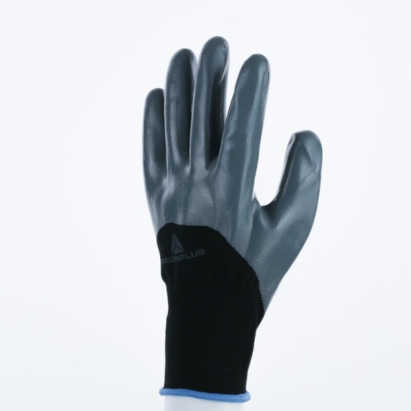 Mănușă tricotată cu strat protector - Poliester - Nitril neted - Calibru : 13, culori: Negru-Gri