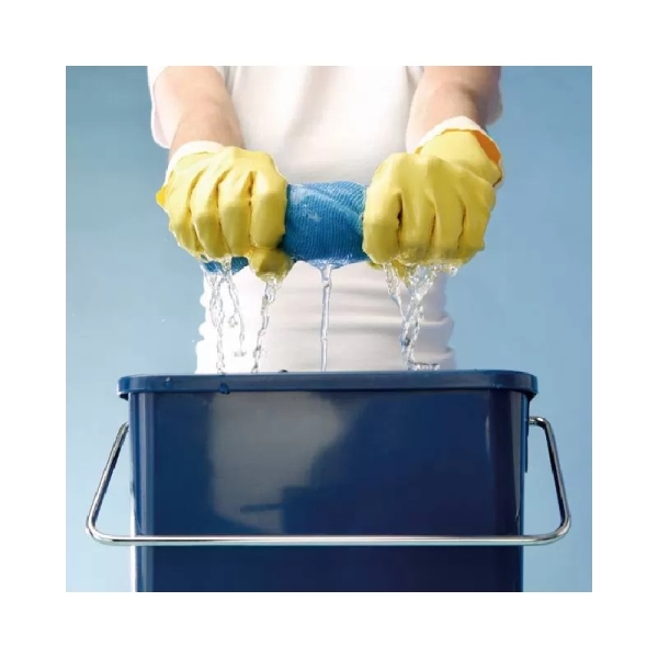 Laveta profesională din microfibră Vileda MicroTuff Base – 36×36 cm, 5 lavete/set, culoare albastru, 169907